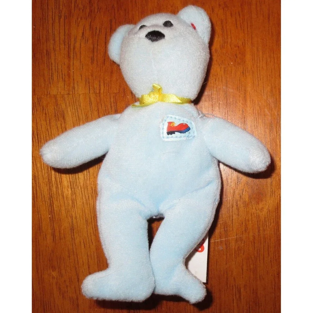 Mcdonald's Ty Big Red Shoe The Bear NO BAG or HANG TAG 2004